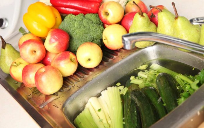 How-Best-to-Wash-Your-Produce-in-3-Easy-Steps How Best to Wash Your Produce in 3 Easy Steps!